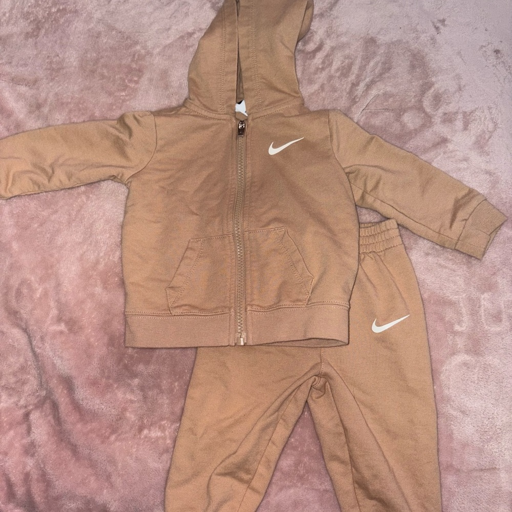 Nike Tan Zip-Up Hoodie 9 months